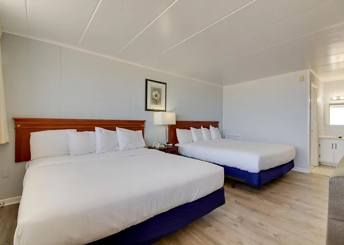 Rideau Oceanfront Motel
